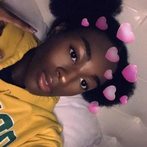 Meet your Posher, Evelyn